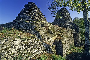 Cabanes jumelées en pierre sèche